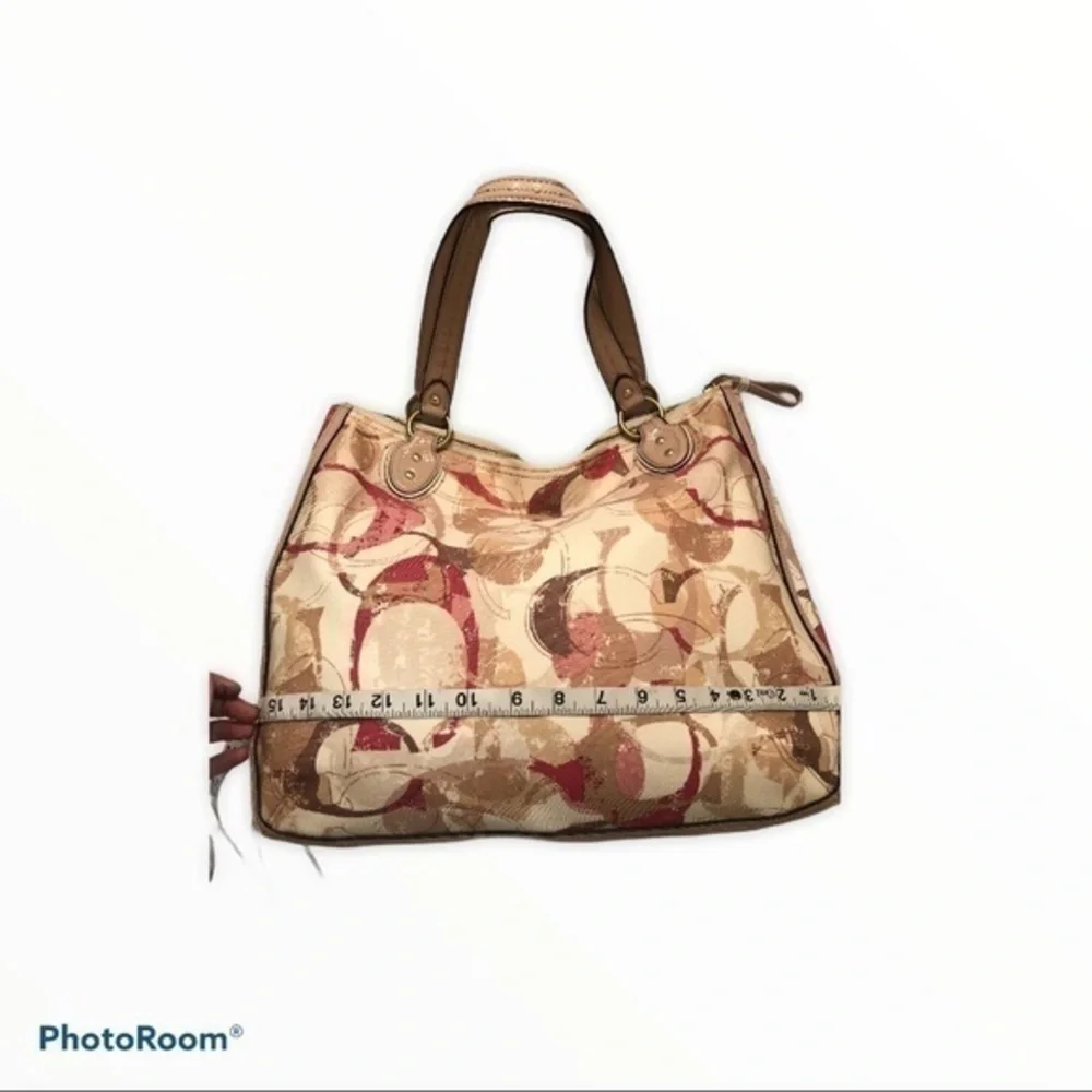 Coach poppy hallie optic c pin white bag